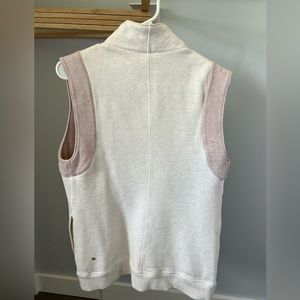 Lululemon Vest cream size 8